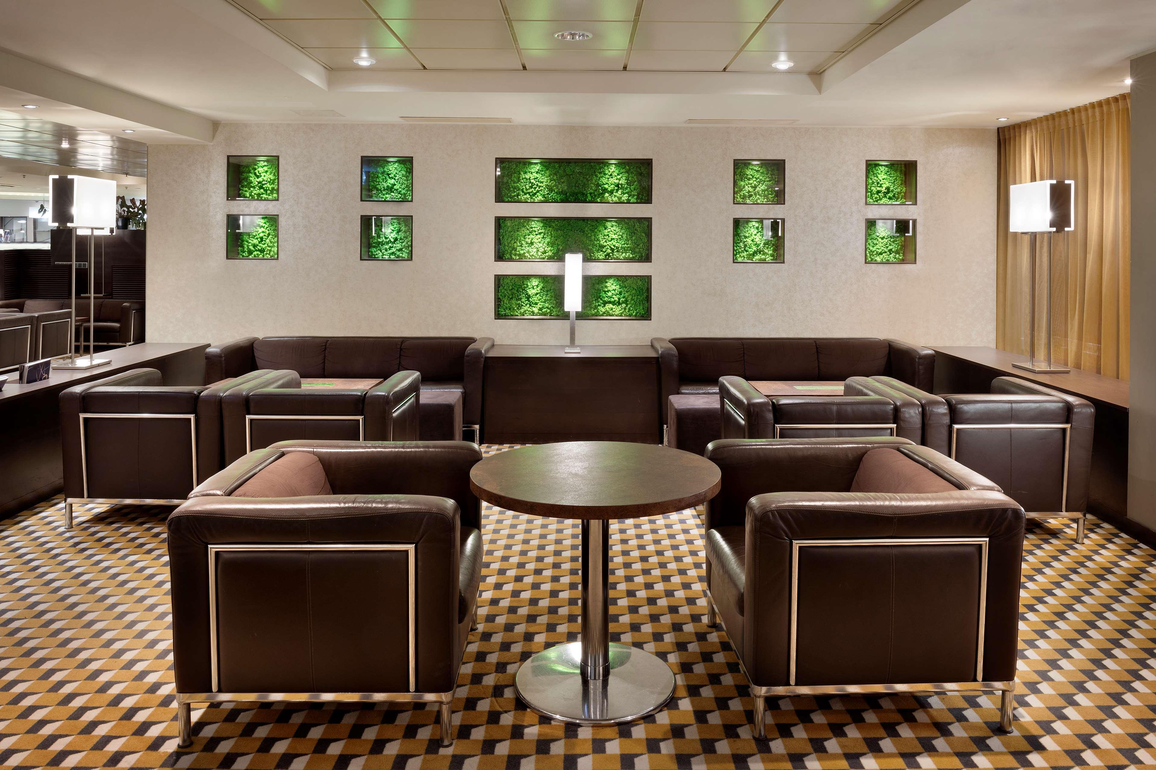 Hotel Radisson Blu Oluempia 4*