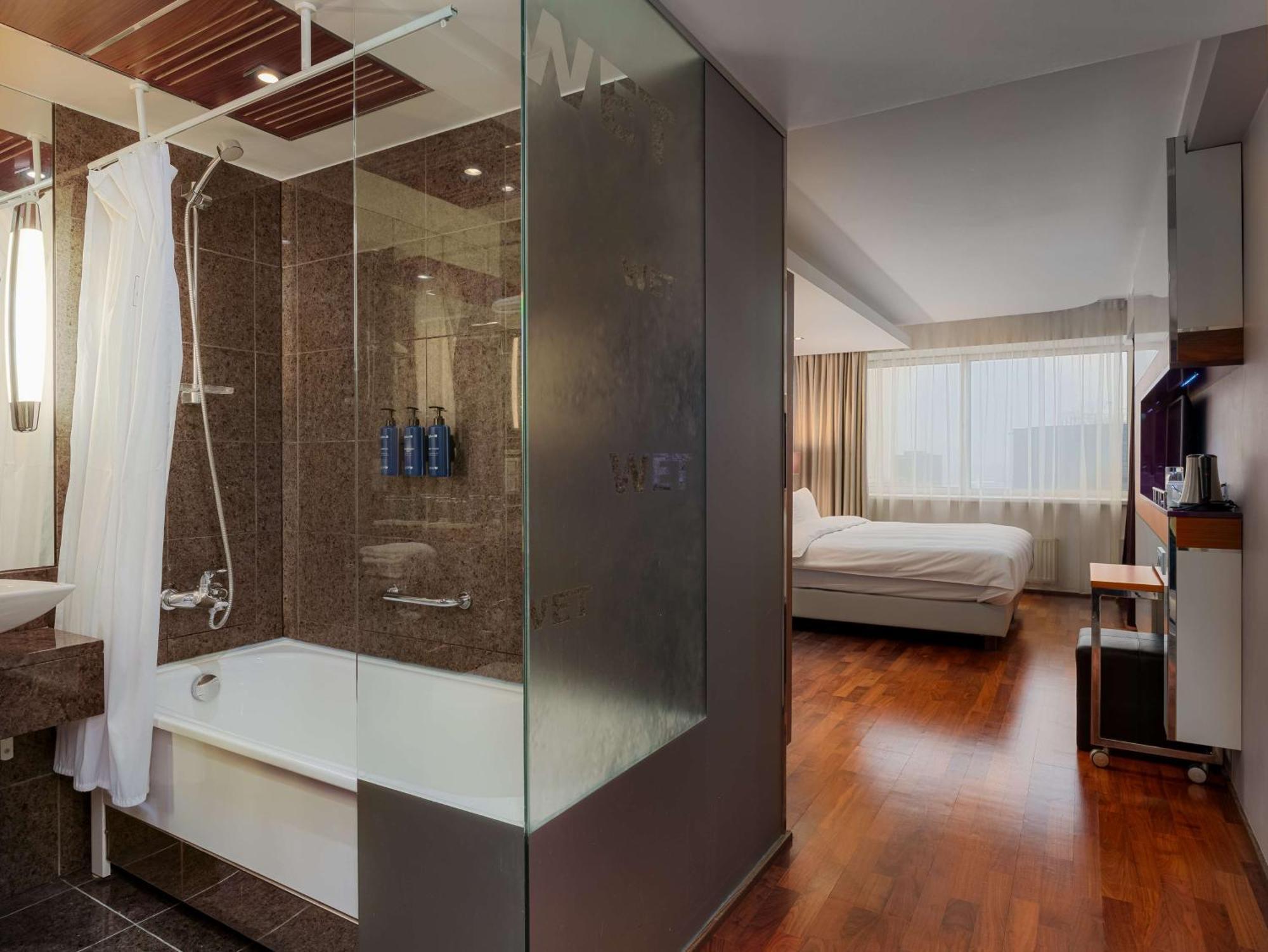 Hotel Radisson Blu Oluempia
